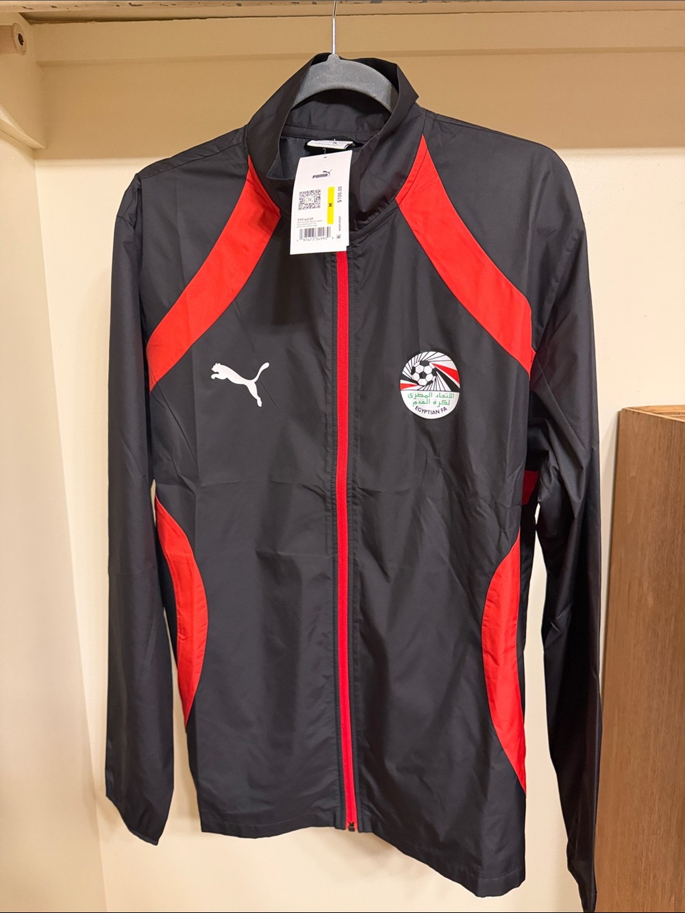 NWT Egypt Football Association Puma Men’s Black and Red Soccer Windbreaker Jacke